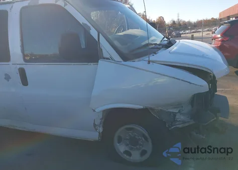 2007 Chevrolet Express Work Van из США, поврежденный, VIN 1GCGG25V471133620